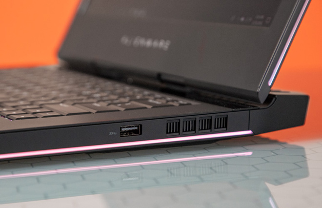 Laptop Alienware 15 R4: Tuyệt phẩm cho game thủ - 6