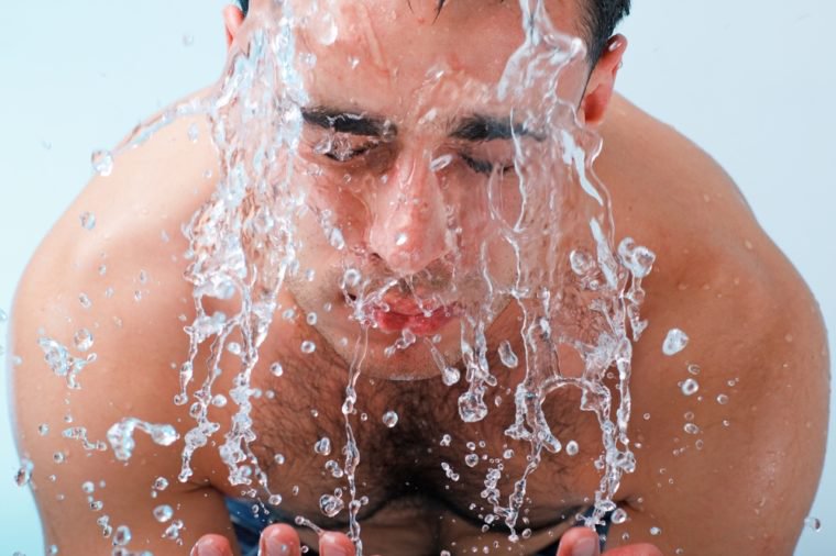 15 thói quen xấu gây hại sức khỏe nhiều hơn bạn nghĩ - 2