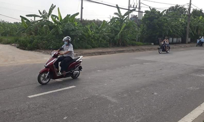 Nữ phóng viên 9X bị 2 kẻ lạ mặt cướp túi đựng vàng