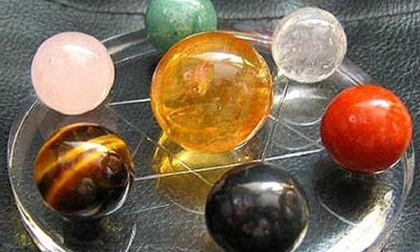 Mách cách chọn và đặt quả cầu phong thủy giúp gia chủ gặp may cả năm, tiền đầy két