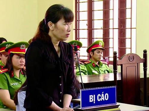 tuyen an 3 bao mau o mam xanh: giot nuoc mat cua nhung nguoi me trong phong xet xu - 1