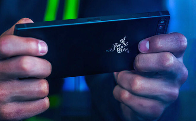 Top smartphone chơi game “đỉnh” nhất năm 2018 - 8