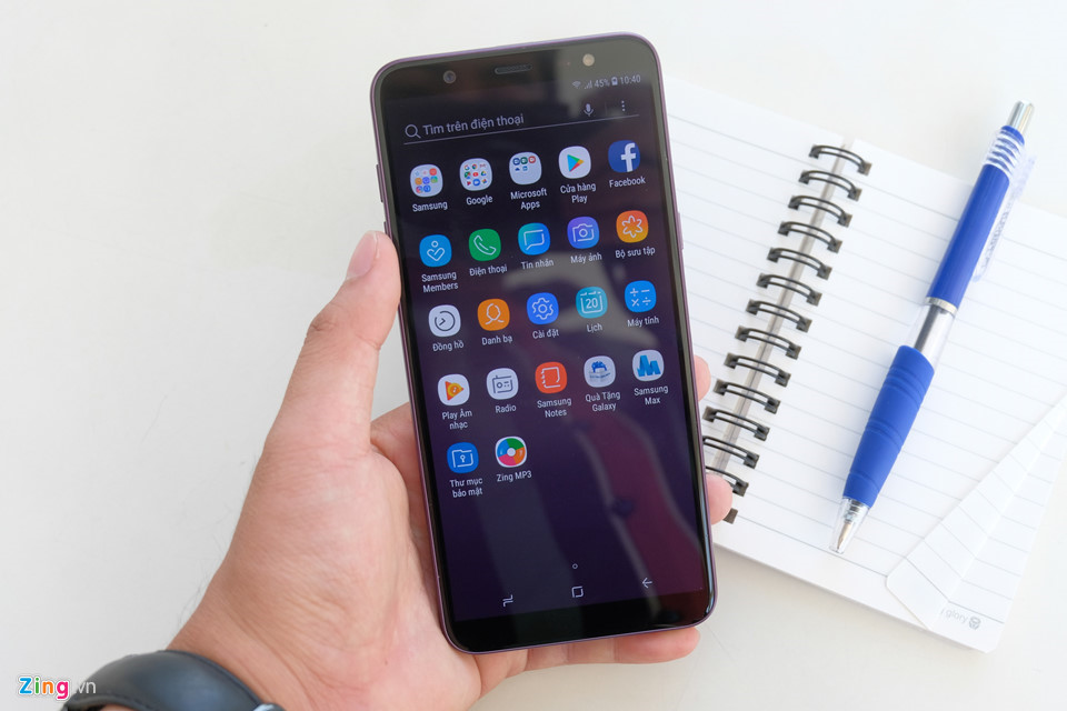 Loạt smartphone tầm trung đáng chú ý vừa về Việt Nam