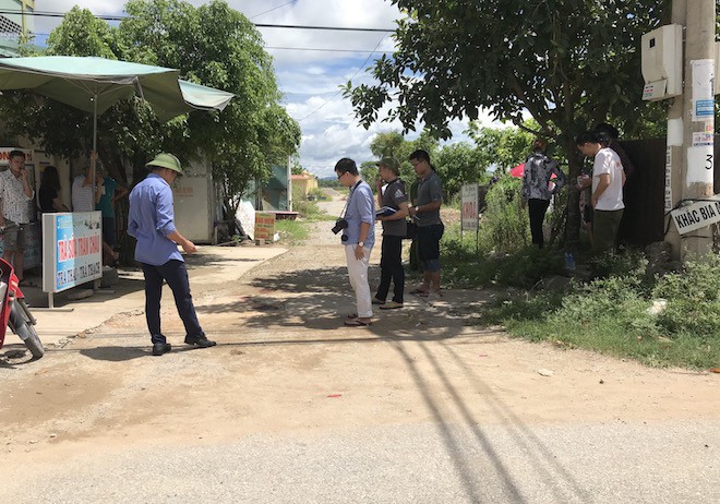 Đuổi đánh người, nam thanh niên bị đâm thấu tim ở ngã ba đường