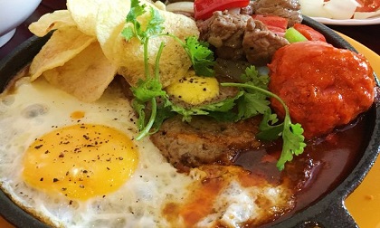 Những quán bánh mì chảo 'ngon điên đảo' ở Sài thành