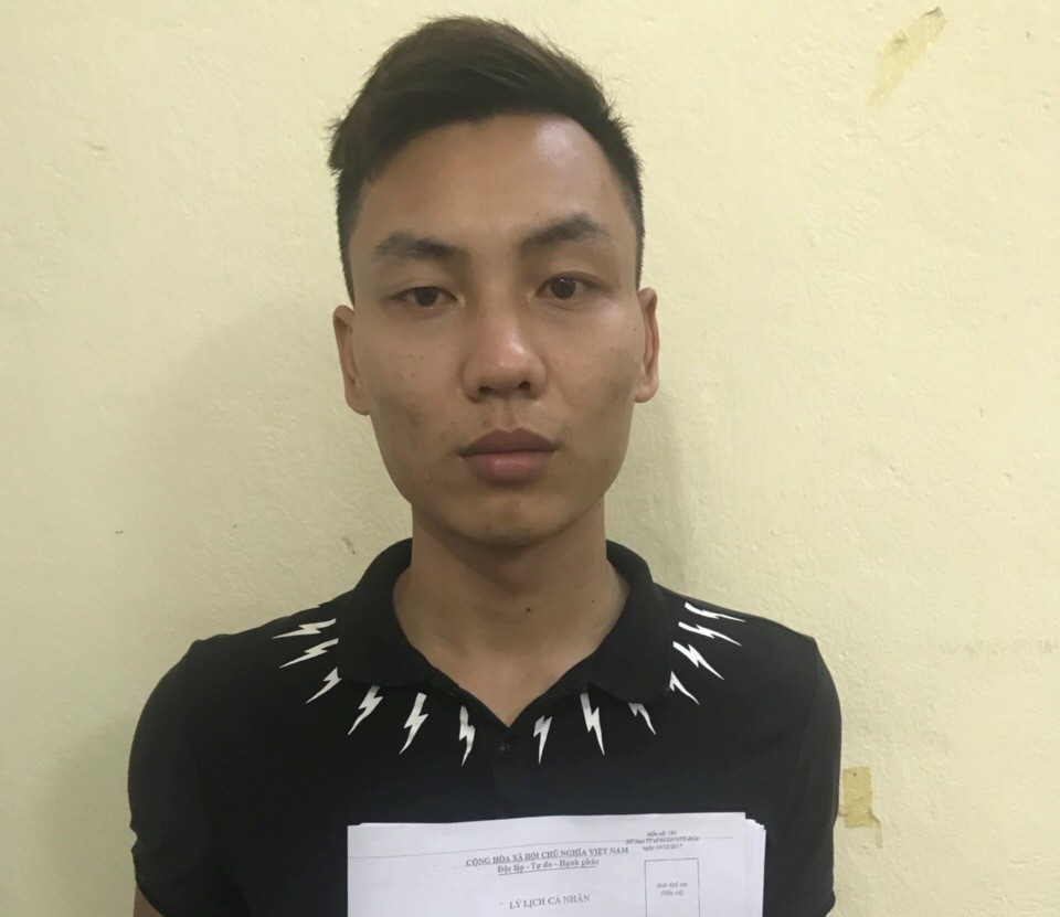 Bắt “ông trùm” chuyên bán phụ nữ vào “động” mại dâm - 1