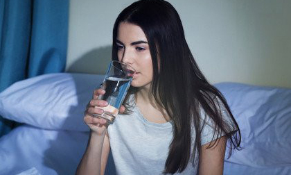 Uống nước vào 3 thời điểm này là bạn đã có thể tự cứu chính mình