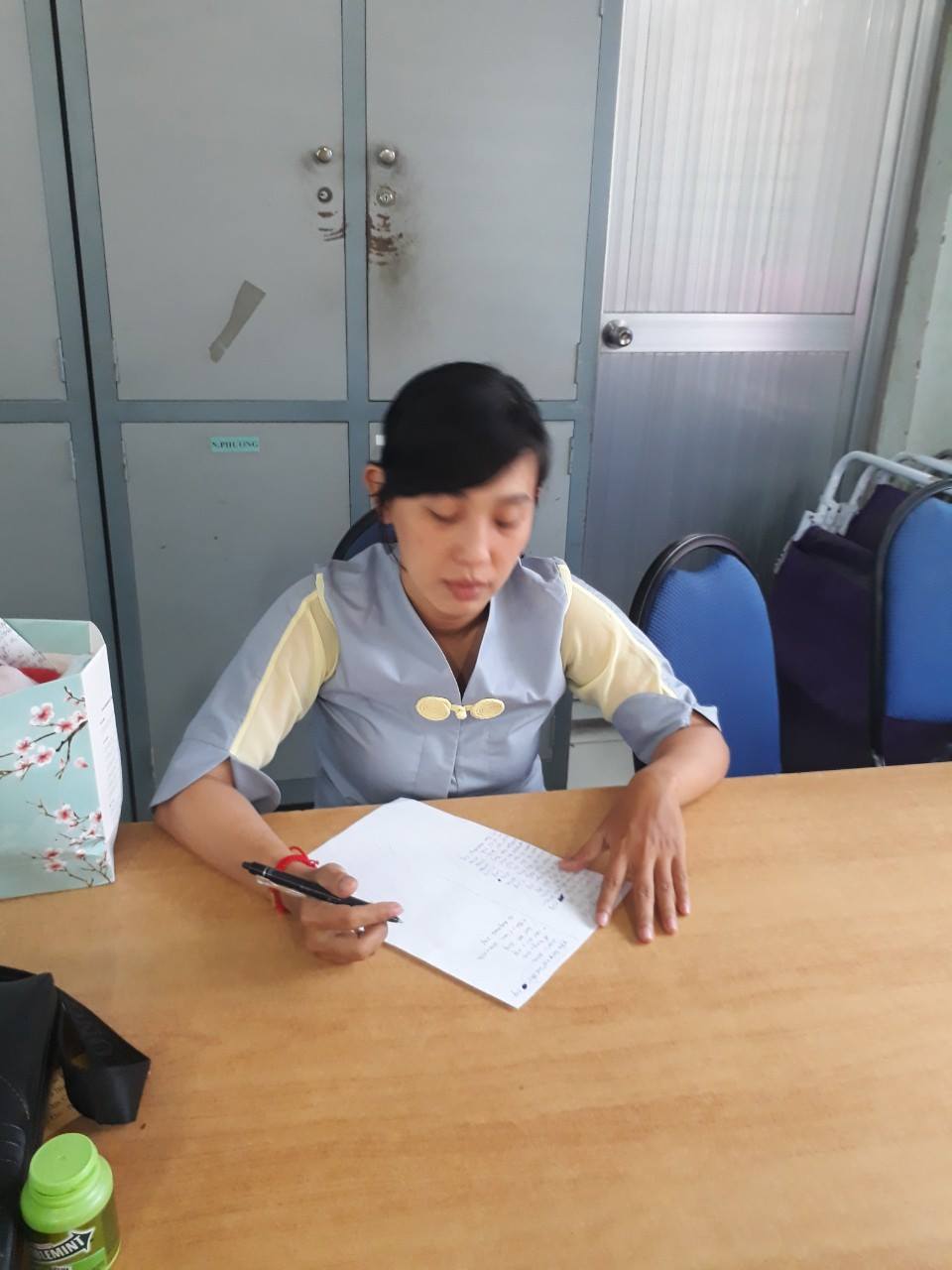 bo viec ngan hang van lua khach gui tiet kiem de chiem doat 3 ty dong hinh anh 1