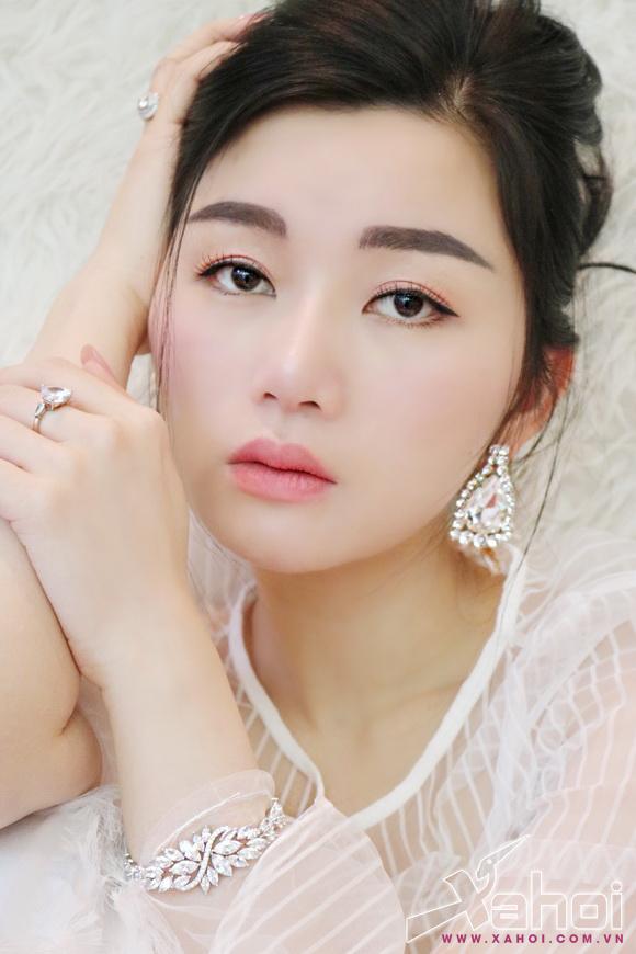 angel-pham-108-1-xahoi.com.vn-w580-h870