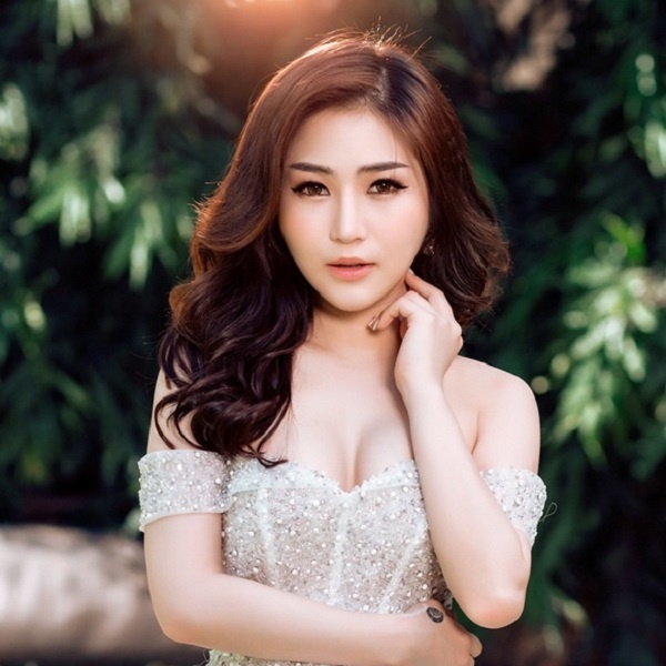 Qua những chia sẻ của nữ ca sĩ, người hâm mộ hy vọng cô sẽ sớm tìm lại được chiếc ví của mình và không gặp chuyện xui xẻo vào tháng được cho là không may mắn này.