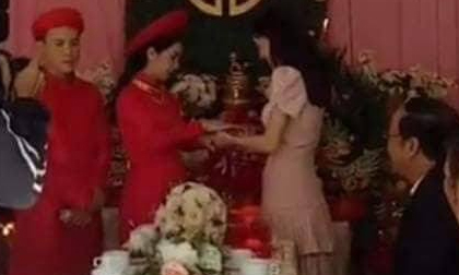 Clip Nhã Phương lộ vòng 2 to bất thường trong đám cưới em gái được chia sẻ rầm rộ