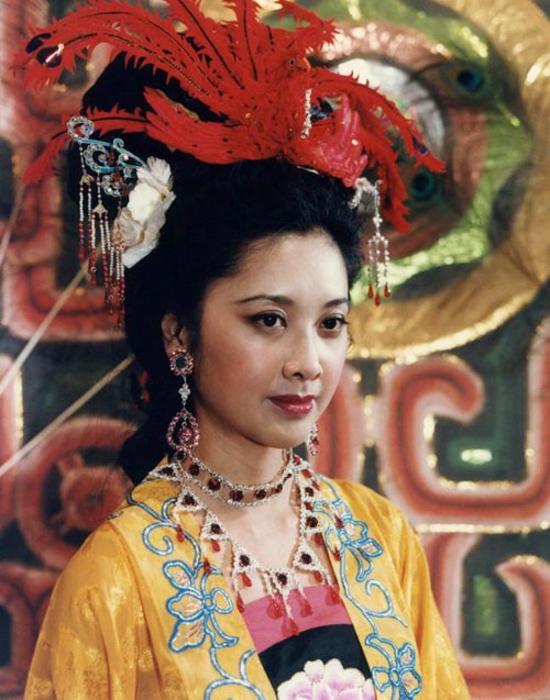Nữ Vương của Tây Du Ký: Cuộc tình đẫm lệ với Đường Tăng và cuộc sống bí ẩn ở tuổi 66