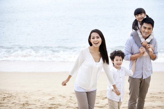 Chồng dẫn bồ vào nhà nghỉ, vợ bắt được chỉ chạy lại nắm tay kéo đi trong sự ngỡ ngàng của mọi người - Ảnh 1. Chồng dẫn bồ vào nhà nghỉ, vợ bắt được chỉ chạy lại nắm tay kéo đi trong sự ngỡ ngàng của mọi người - Ảnh 1.