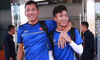 U23 Việt Nam: 'Chú - cháu song Đức', từ cái khoác vai đến cặp 'sát thủ'