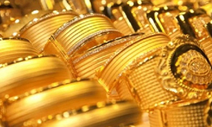 Giá vàng hôm nay 17/8: Bán tháo không dừng, vàng xuyên thủng đáy