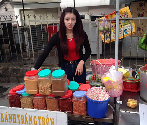 Nhan sắc 'hotgirl bánh tráng trộn' Đà Lạt thay đổi như thế nào qua 5 năm? 7