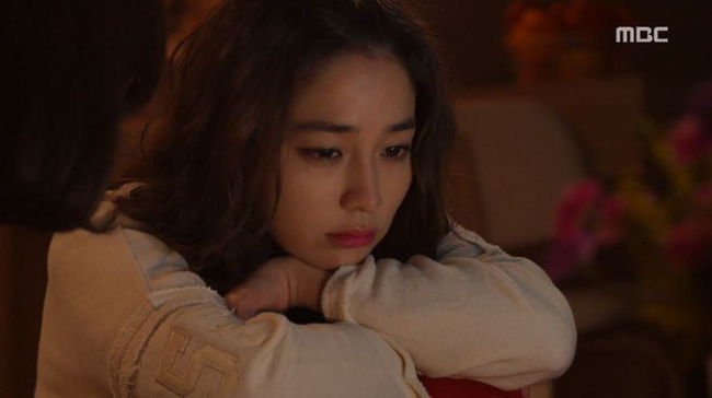 Kỉ niệm 5 năm ngày cưới, món quà mà vợ trẻ nhận được từ chồng là một cô nhân tình - Ảnh 3.