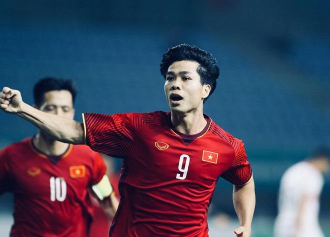 u23 viet nam lan dau vao tu ket asiad, nguoi ham mo do ra duong xuyen dem an mung - 1