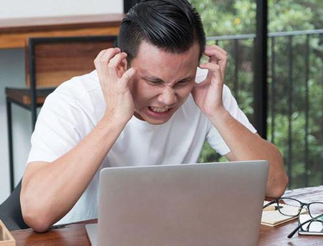 nguoi dan ong chet sau 3 gio dau dau, bac si canh bao 4 dau hieu can duoc chu y - 1