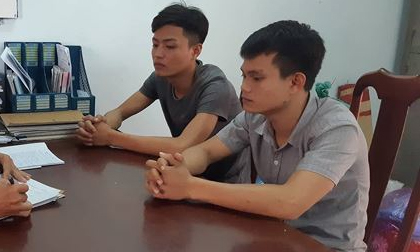 Bắt 2 nghi can chém đứt lìa chân đối thủ ở quán karaoke