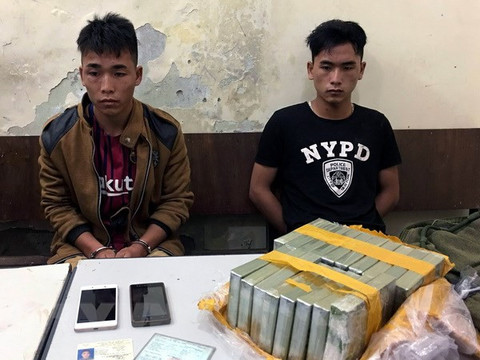 Hai anh em ruột vận chuyển 18 bánh heroin ở thánh địa ma túy