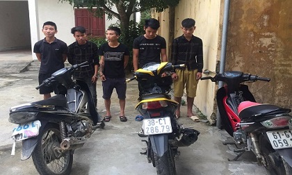 Bắt nhóm thanh thiếu niên chuyên thủ hung khí đi cướp đêm