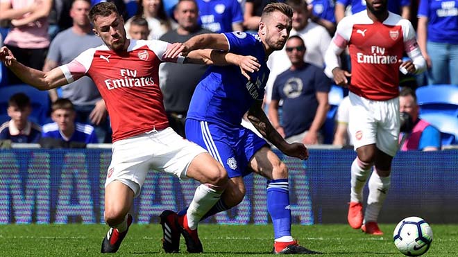 Video, kết quả bóng đá Cardiff - Arsenal: Siêu phẩm định đoạt, đại tiệc 5 bàn - 1