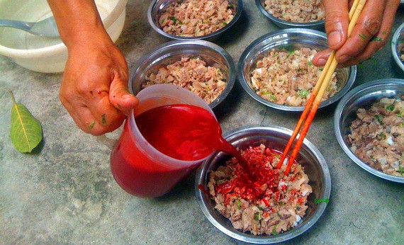 Sự thật khủng khiếp về tiết canh