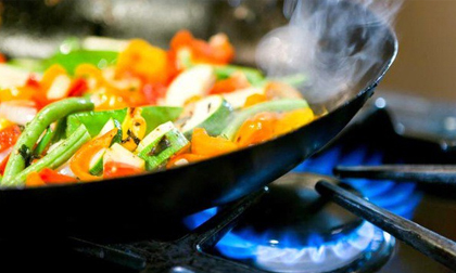 Cô gái 25 tuổi bị ung thư, nguyên nhân do chính thứ luôn có trong bếp của mọi nhà gây ra