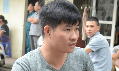Nam công nhân kể lại giây phút hàng chục người tháo chạy khỏi tòa nhà khi xảy ra rung lắc ở Hà Nội