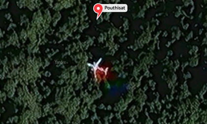 Thêm dấu hiệu về máy bay “MH370 gãy thân” trong rừng Campuchia