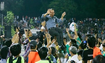 CLB Hà Nội khuynh đảo V-League: Giá như... bầu Đức