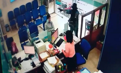 NÓNG: Đang truy bắt tên cướp ngân hàng ở Tiền Giang