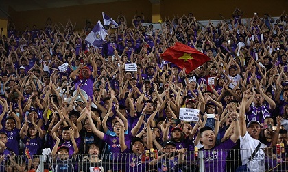 Nghịch lý V-League: Khi U23 Việt Nam xây, trọng tài... đi phá!