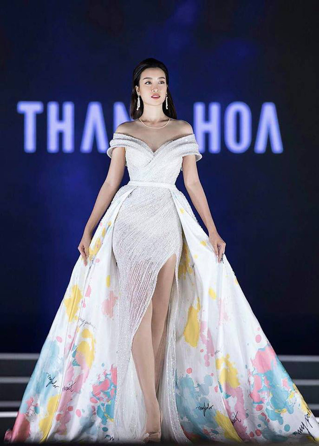 Đỗ Mỹ Linh: Từ cô gái bị chê bầm dập với nhan sắc thiếu mì chính lúc đăng quang đến danh xưng Hoa hậu bảo vật quốc gia - Ảnh 5. Đỗ Mỹ Linh: Từ cô gái bị chê bầm dập với nhan sắc thiếu mì chính lúc đăng quang đến danh xưng Hoa hậu bảo vật quốc gia - Ảnh 5.