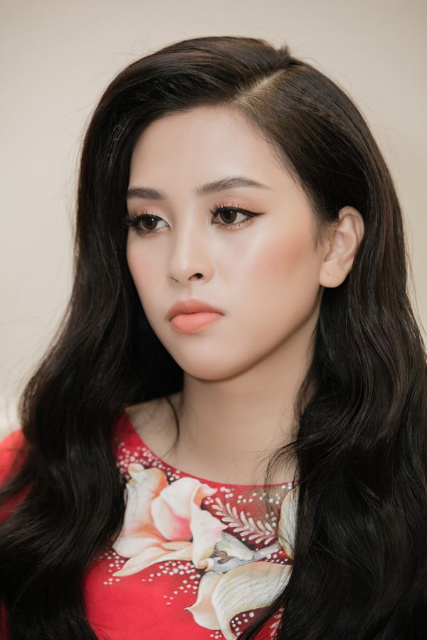 Tiểu Vy kể về cuộc sống xa nhà nhiều nỗi buồn trước khi thành Hoa hậu hình ảnh 3 tieu vy ke ve cuoc song xa nha nhieu noi buon truoc khi thanh hoa hau hinh anh 3