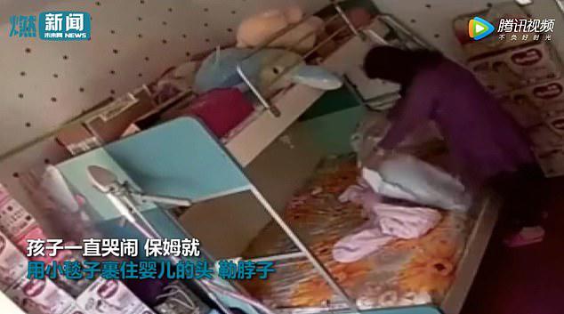 luong 12 trieu dong/ thang, bao mau van danh dap, dung chan bit dau be 7 thang - 3