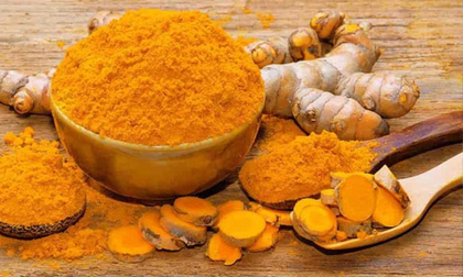 7 công dụng của nghệ trong chữa bệnh liên quan đến dạ dày