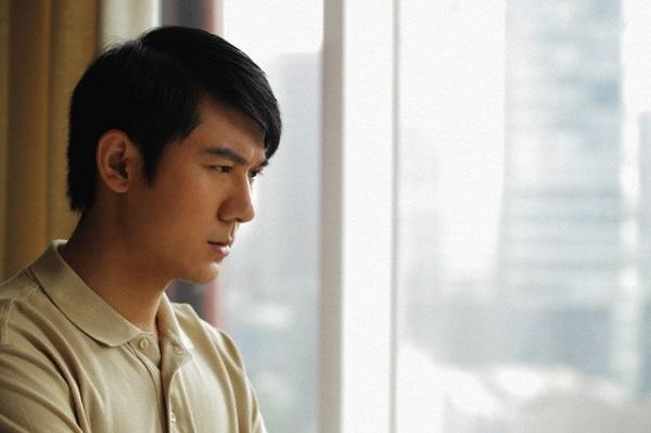nhin chong bat khoc giua dem, toi quyet dinh ky don ly hon de anh den voi bo - 2