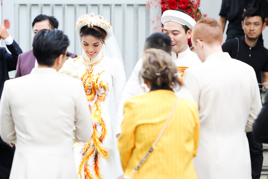 Hoa khôi Lan Khuê tổ chức đám hỏi với dàn phù dâu xinh như tiên nữ hình ảnh 6 hoa khoi lan khue to chuc dam hoi voi dan phu dau xinh nhu tien nu hinh anh 6