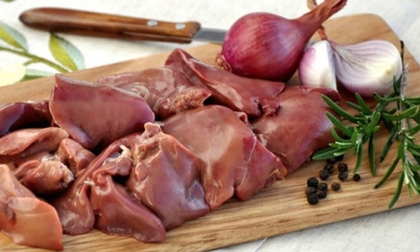 Nếu thích ăn gan, chị em tránh kết hợp với những món này để không rước bệnh cho cả nhà