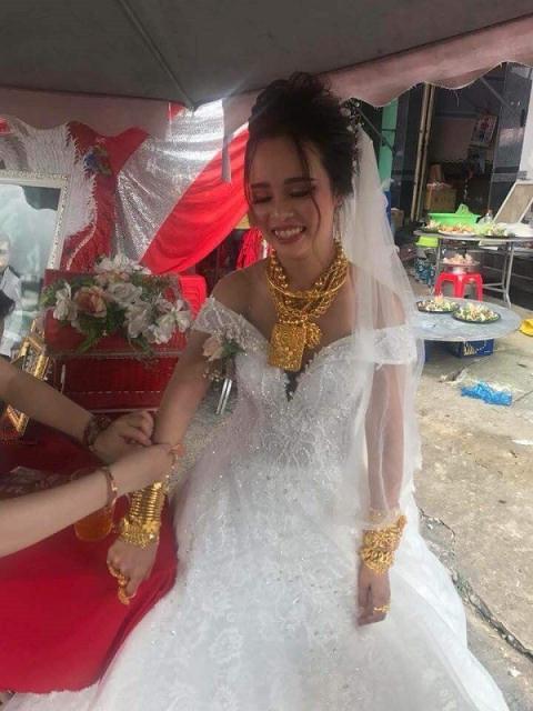 Co dau deo 129 cay vang: Re lay lai vang ve que