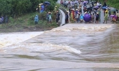 Gia Lai: 3 người tử vong do bị nước lũ cuốn trôi