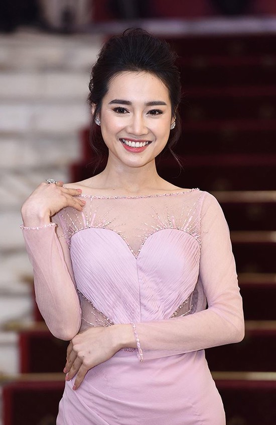
Ngoài vẻ đẹp Nhã Phương còn gây ấn tượng với một sự nghiệp vững vàng.
