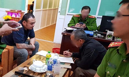 Bí mật trong tiệm cầm đồ của ông trùm cho vay lãi suất 'cắt cổ'