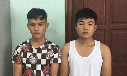 Hà Nội: Gí dao vào cổ cướp túi xách của người phụ nữ lúc rạng sáng