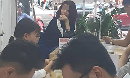 Người phụ nữ mua tặng thanh niên lần đầu gặp iPhone 7 Plus vì: 'Em nhìn rất giống em trai chị'