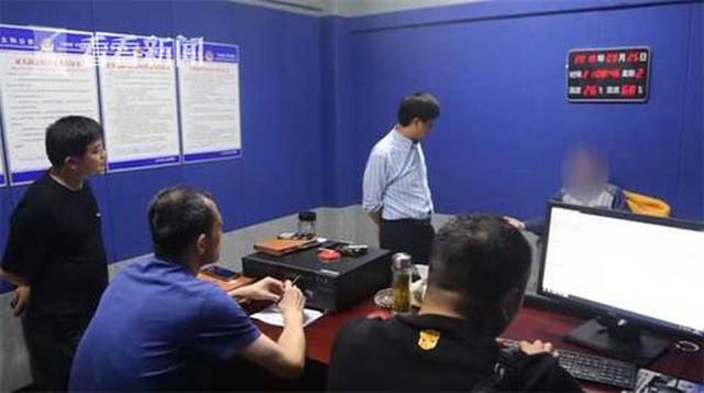 vo mat tich 2 thang, hang xom tuong bo di nhung dang sau la ca mot bi kich gia dinh - 4