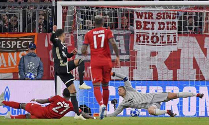Bayern Munich - Ajax: Ăn miếng trả miếng bốc lửa