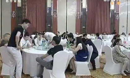 Cưới vợ giàu, chú rể thuê 200 khách lạ tới đám cưới để 'ra oai' và cái kết khó ngờ